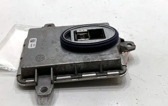 BMW 3 GT F34 Voltage converter/converter module 7296090