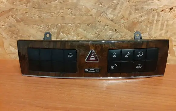 Mercedes-Benz C W203 Hazard light switch A2038214481