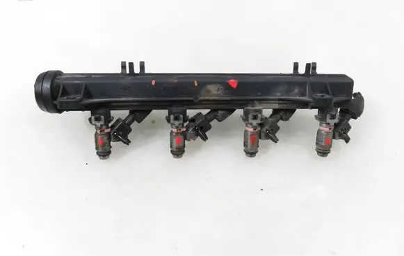 Renault Clio II Fuel main line pipe IWP099 8200166875