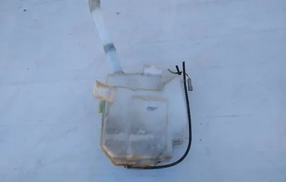 Mitsubishi ASX Windshield washer fluid reservoir/tank HLC-37064