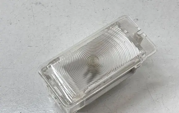 Nissan Qashqai Boot/trunk interior light 8200418356
