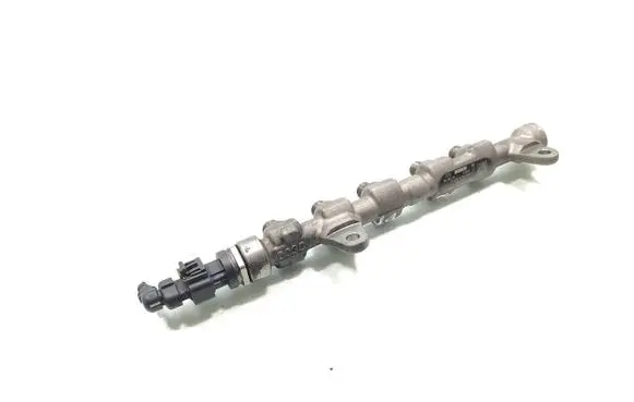 Opel Astra H Fuel main line pipe 55215204 0445214190