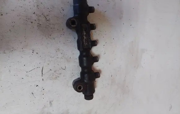 Citroen C4 I Fuel main line pipe 9654592680