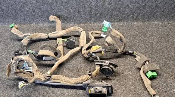 Volvo V70 Front door wiring loom 31374787