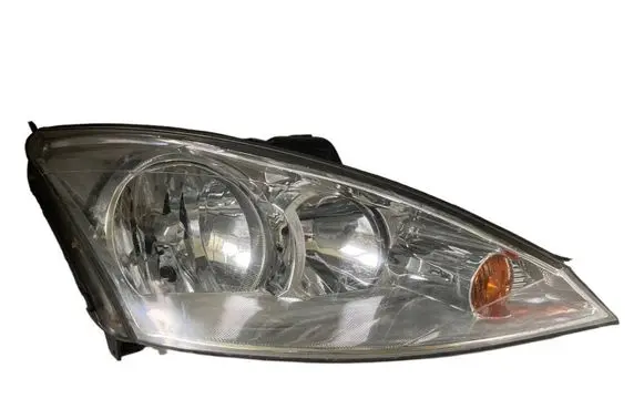 Ford Focus Headlight/headlamp 2M5113W030BE