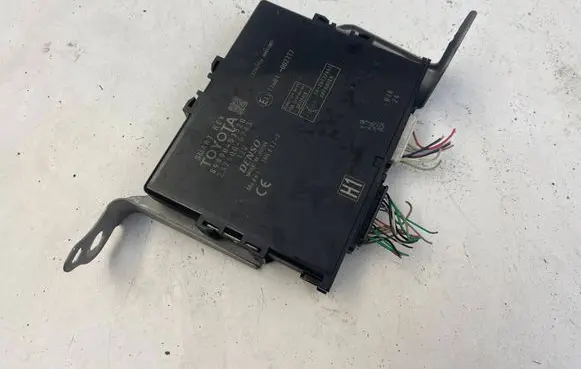 Lexus IS III XE30 Keyless (KESSY) go control unit/module 8999053320 116RI002777