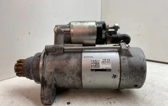 Skoda Octavia Mk3 (5E) Starter motor 02M911024B