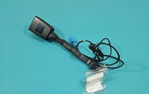 Seat Alhambra (Mk2) Front seatbelt 5N0857756F IMPRK1435688