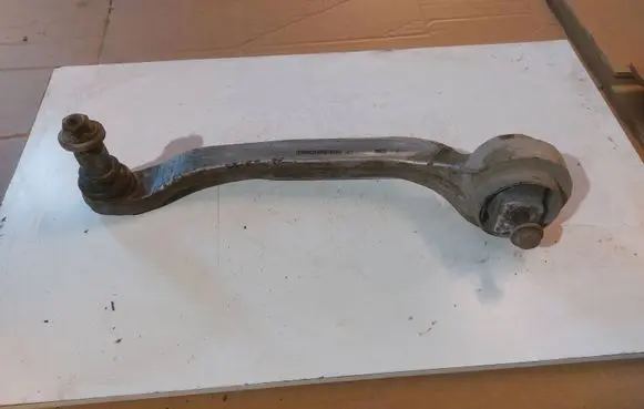 Audi A8 S8 D3 4E Front lower control arm/wishbone 4E0407695C