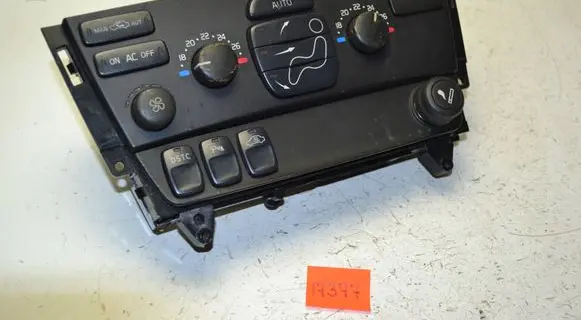 Volvo V70 Climate control unit 8697140 04W38E01 M438AB00040