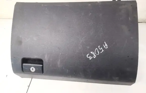Toyota Avensis T270 Glove box 5555005100 55550-05100