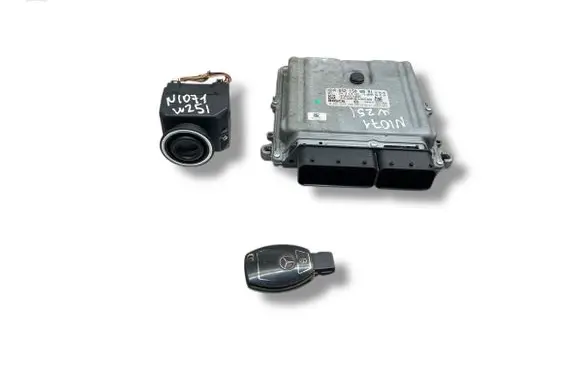 Engine ECU kit and lock set