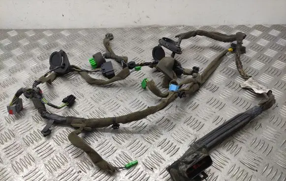 Volvo S80 Front door wiring loom 31374814