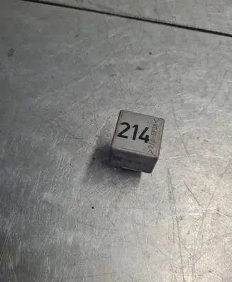 Audi A6 S6 C5 4B Other relay 443951253K