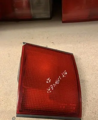 Mitsubishi Lancer Tailgate rear/tail lights 1149204