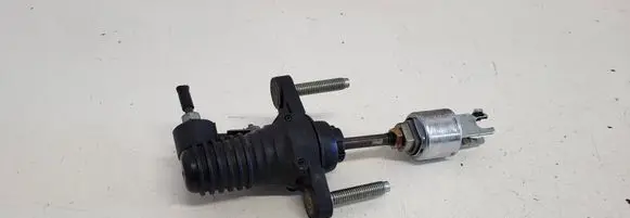 Clutch slave cylinder