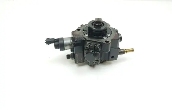Fuel injection high pressure pump