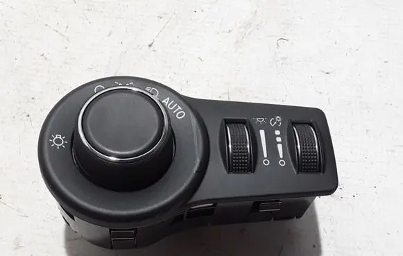 Chrysler Pacifica Light switch 68156005AC
