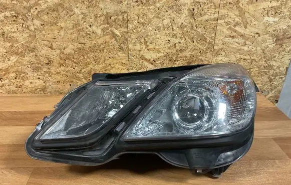 Mercedes-Benz E W212 Headlight/headlamp A2128208261