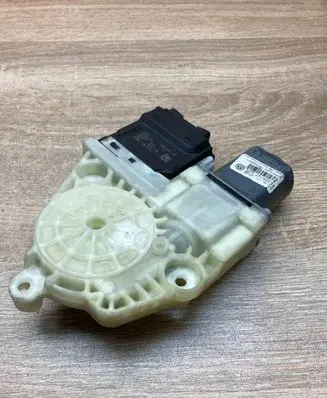 Volkswagen Phaeton Front door window regulator motor 1K0959795L 1K0959703AB