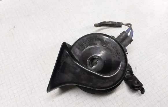 Audi A4 S4 B5 8D Horn signal 8D0951229F