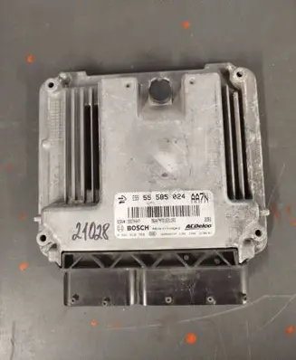 Opel Astra J Engine control unit/module 55585024 0281018769
