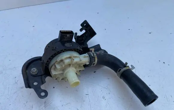 Toyota RAV 4 (XA50) Electric auxiliary coolant/water pump