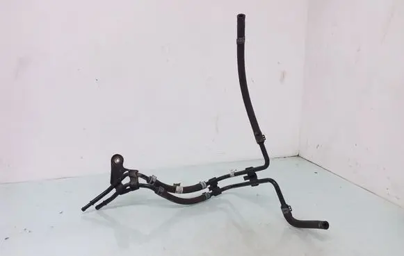 Mercedes-Benz C W203 Engine coolant pipe/hose A2035000972 A2035001172