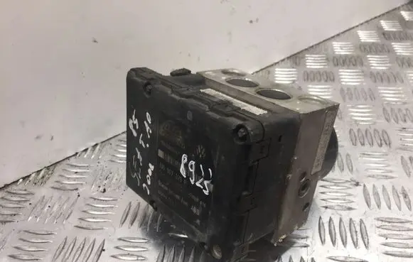 Ford Galaxy ABS Pump 1J0907379P 8923 7M3614111H