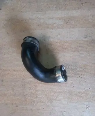 Intercooler hose/pipe