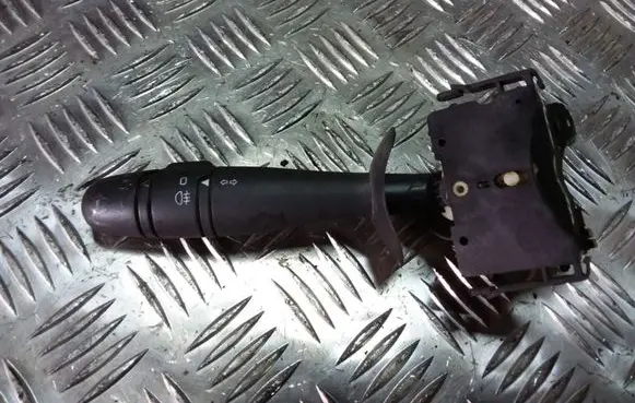 Renault Laguna II Indicator stalk 8200012243
