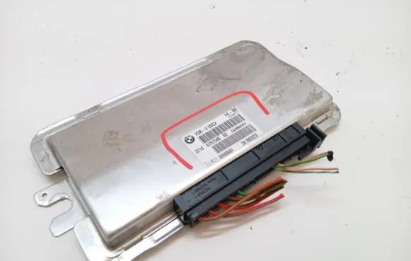 BMW 7 F01 F02 F03 F04 Air suspension control unit module (rear) 6791540