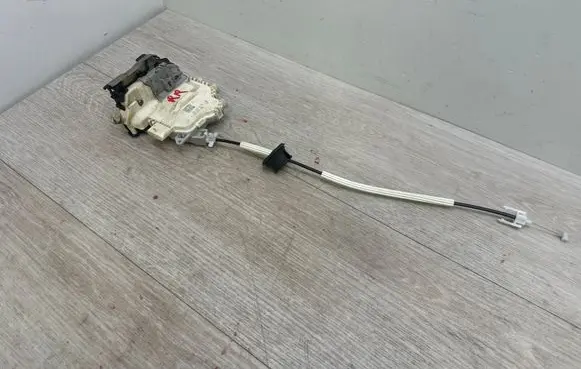 Porsche Macan (95B) Rear door lock 8K0839016D 8K0839016G