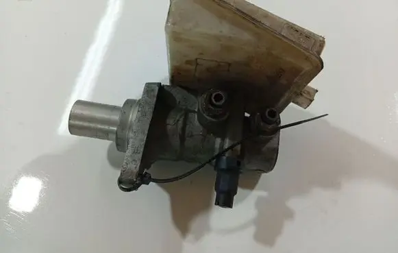 Ford Galaxy Master brake cylinder 
