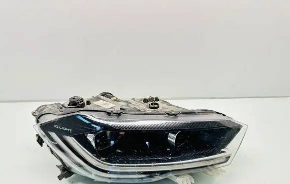 Volkswagen Polo VI Headlight/headlamp 2G1941078B L565299