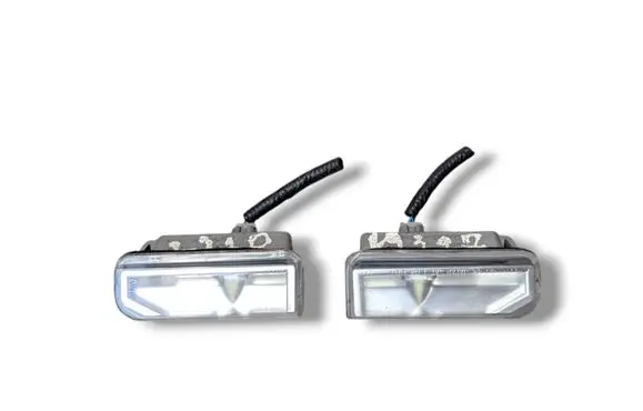 Lexus IS 220D-250-350 Number plate light 81270-53021 81690-53011