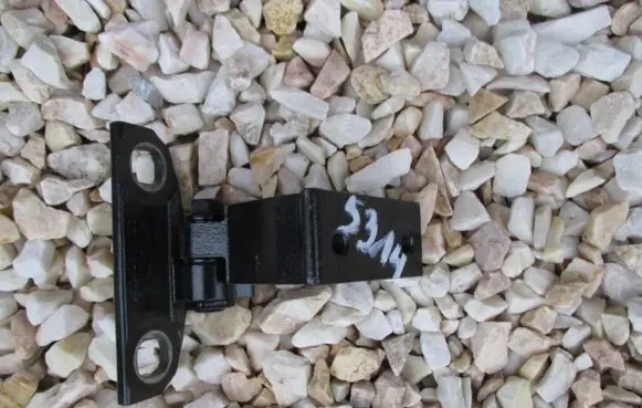 Volvo V60 Rear door upper hinge 31402407