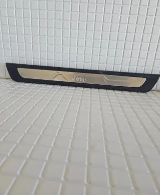 Jeep Grand Cherokee Front sill trim cover INC81DX9AB