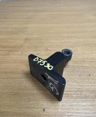 BMW X6 E71 Rear door lower hinge 7180003 D7530