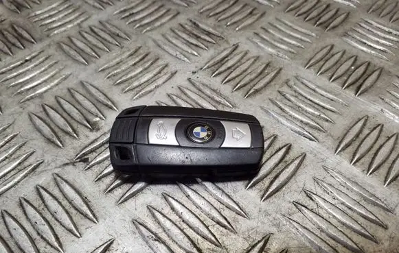 BMW X1 E84 Ignition key/card 6986585