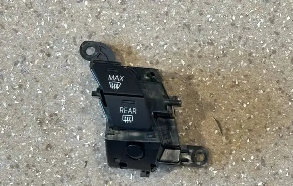Windscreen/window heater switch