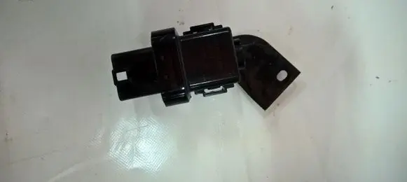 KIA Carnival Glow plug pre-heat relay 36830-2F200