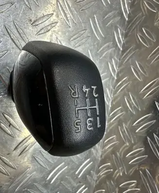 Peugeot 208 I Gear lever shifter trim leather/knob 