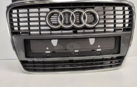 Audi A4 S4 B7 8E 8H Front grill 8E0853651J