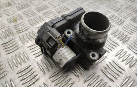Nissan X-Trail T32 Throttle valve H8201374868