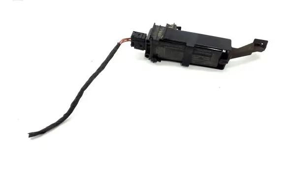 Volkswagen Tiguan Tire pressure control unit 5Q0907273B