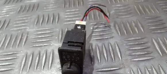 Nissan Almera Tino Headlight level height control switch