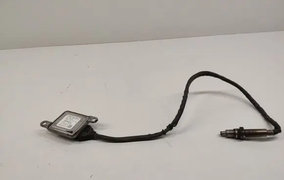 Mercedes-Benz ML W166 Lambda probe sensor A0009051512