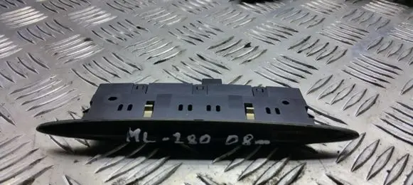 Mercedes-Benz ML W164 Parking PDC sensor display screen A0015423723