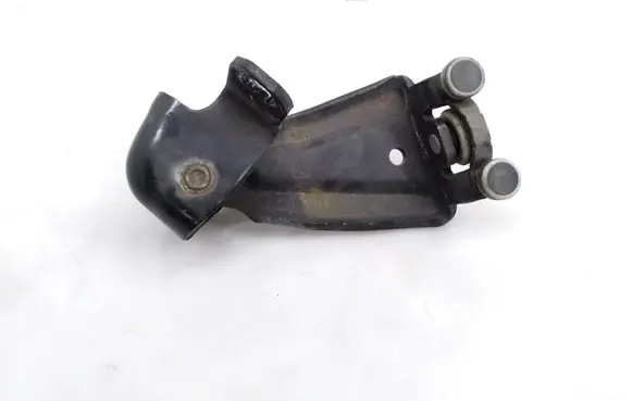 Mercedes-Benz Vito Viano W447 Sliding door lower roller guide/hinge A4477600247